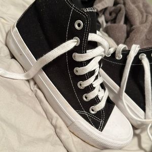 Worn once with a Halloween costume